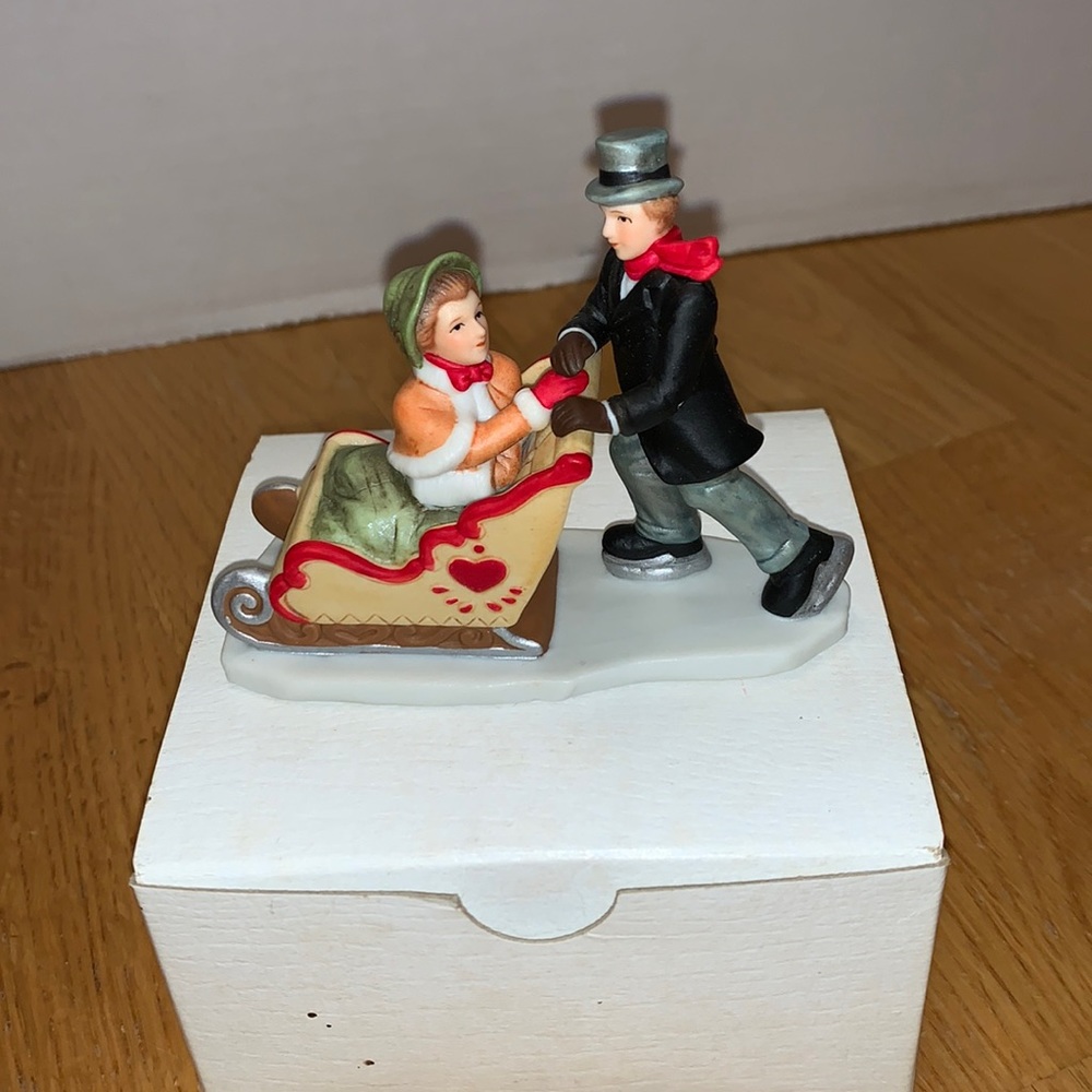Lefton China winter sleigh ride figurine